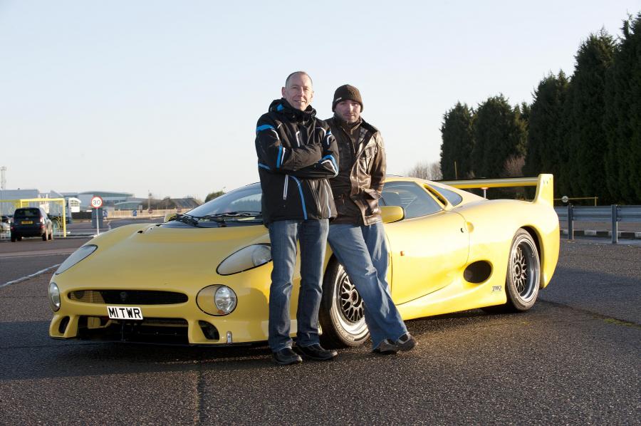  Jaguar XJ220S 1994 года  (фото 18 из 19)